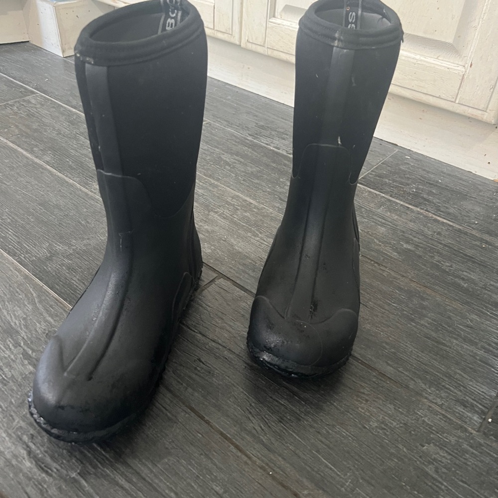 Bogs Black Waterproof Rain & Snow Boots Youth 6 - Like New